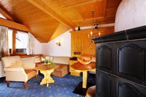 фото отеля Landhaus Jenewein