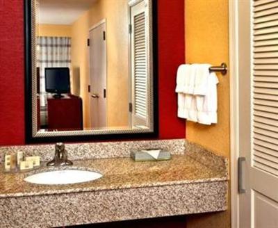 фото отеля Courtyard by Marriott Fayetteville