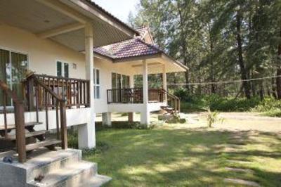 фото отеля Pranee Beach Bungalows