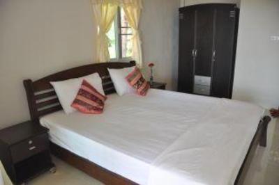 фото отеля Pranee Beach Bungalows