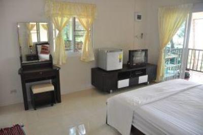 фото отеля Pranee Beach Bungalows