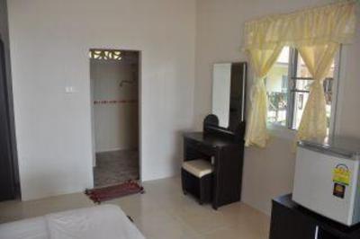 фото отеля Pranee Beach Bungalows