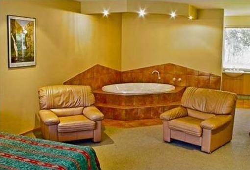 фото отеля Pinnacle Holiday Lodge