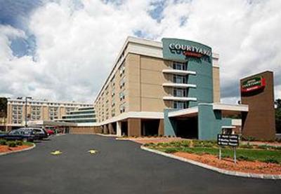 фото отеля Courtyard by Marriott Fitchburg