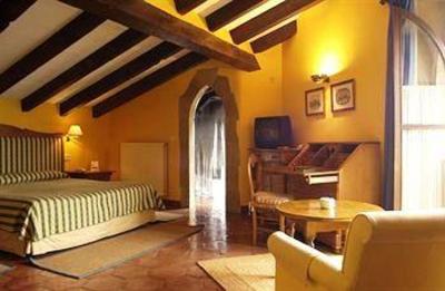 фото отеля Hotel Obispo Hondarribia