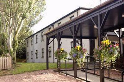 фото отеля Premier Inn Dundee West