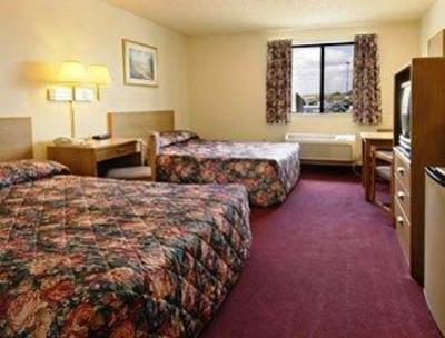 фото отеля Super 8 Motel Cleveland (Texas)