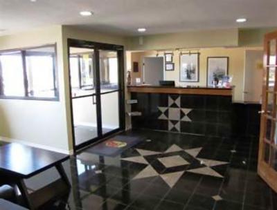 фото отеля Super 8 Motel Cleveland (Texas)