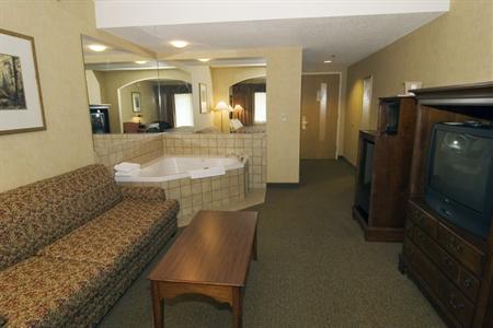 фото отеля BEST WESTERN PLUS River Escape Inn & Suites