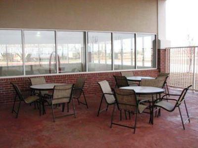 фото отеля Holiday Inn Express Hotel & Suites Elk City