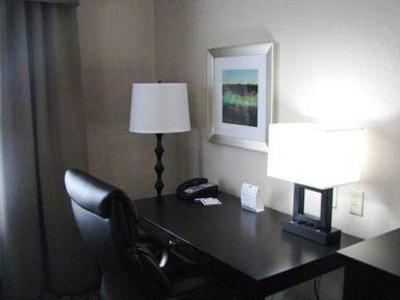 фото отеля Holiday Inn Express Hotel & Suites Elk City