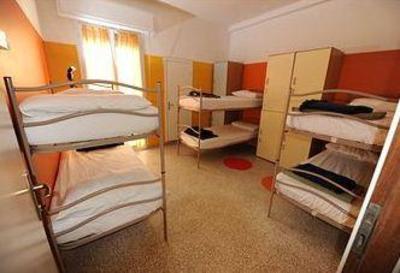фото отеля Sunflower Beach Backpacker Hostel