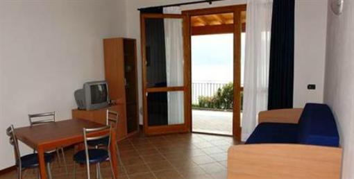 фото отеля Residence Borgo dei Limoni