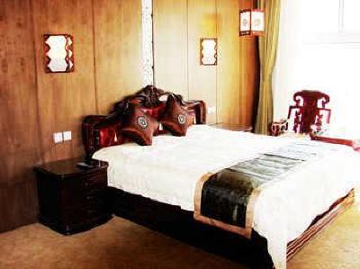 фото отеля Wufeng Hotel