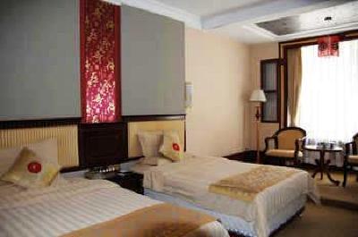 фото отеля Wufeng Hotel