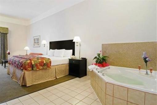 фото отеля La Quinta Inn & Suites Deer Park