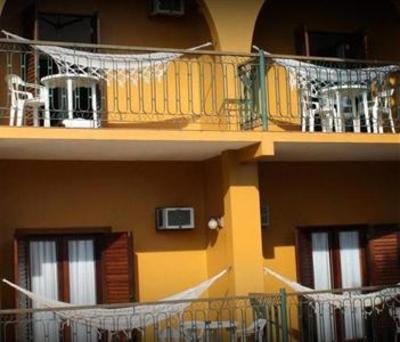 фото отеля Pousada Casa Amarela
