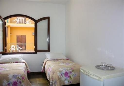 фото отеля Pousada Casa Amarela