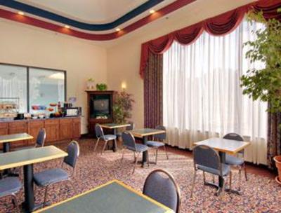 фото отеля Ramada Limited - Douglasville