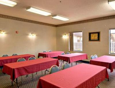 фото отеля Ramada Limited - Douglasville