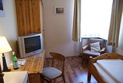 фото отеля Strandhotel Wyk auf Fohr