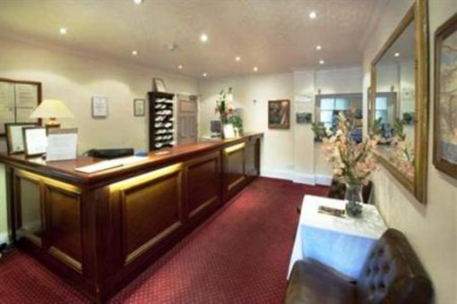 фото отеля Cedars Inn Barnstaple