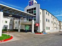 Motel 6 Brownsville