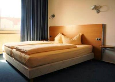 фото отеля Hotel An Der Havel