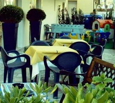 фото отеля Hotel Caravel