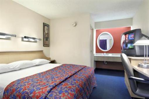 фото отеля Red Roof Inn Farmington Hills