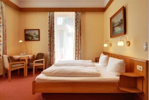 фото отеля Hotel Dora Bad Reichenhall