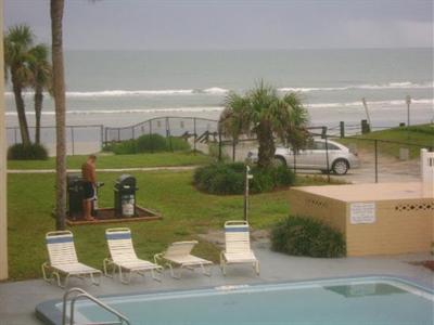 фото отеля Coastal Waters Inn