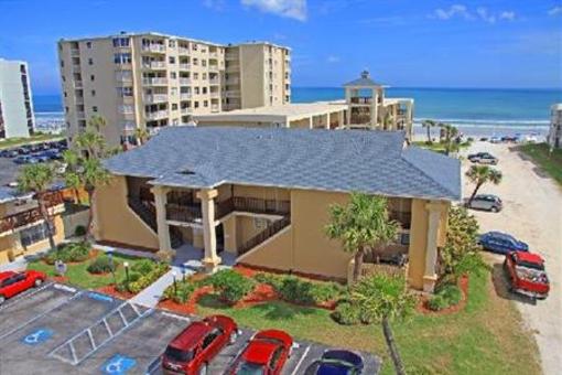 фото отеля Coastal Waters Inn