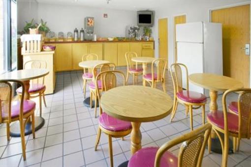 фото отеля Americas Best Value Inn Notre Dame South Bend