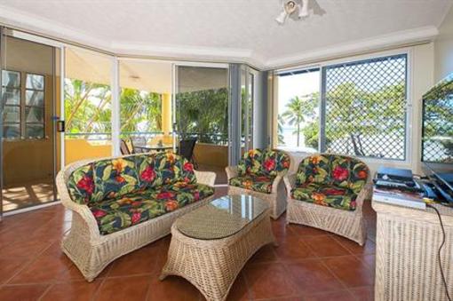 фото отеля On the Beach Holiday Apartments