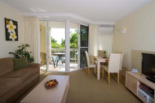фото отеля On the Beach Holiday Apartments