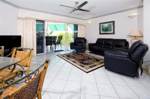 фото отеля On the Beach Holiday Apartments