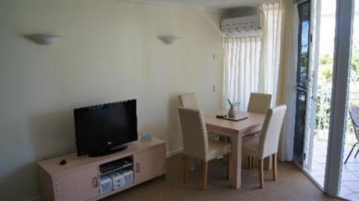 фото отеля On the Beach Holiday Apartments
