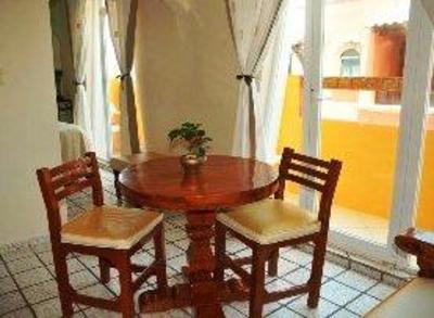 фото отеля Hotel Bucaneros