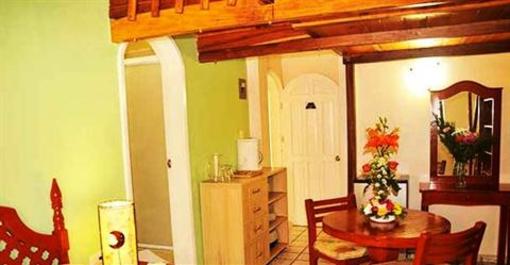 фото отеля Hotel Bucaneros
