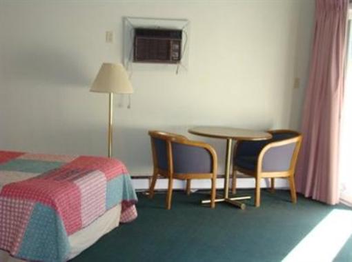фото отеля Happy Trails Motel