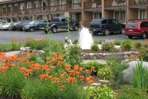 фото отеля Mayflower Motel & Suites