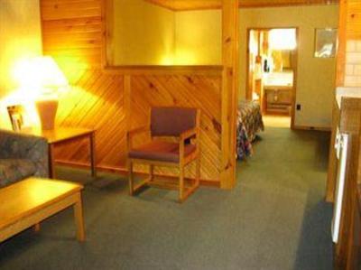 фото отеля Mayflower Motel & Suites