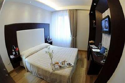 фото отеля Hotel Jolly Caserta