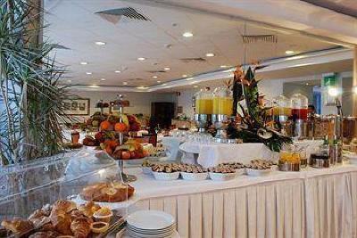 фото отеля Hotel Jolly Caserta