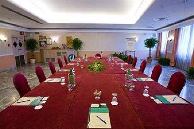 фото отеля Hotel Jolly Caserta