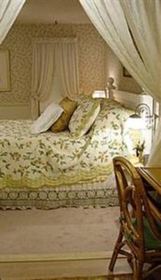 фото отеля The Clarke House Bed & Breakfast