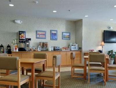 фото отеля Plattsburgh Microtel Inn & Suites