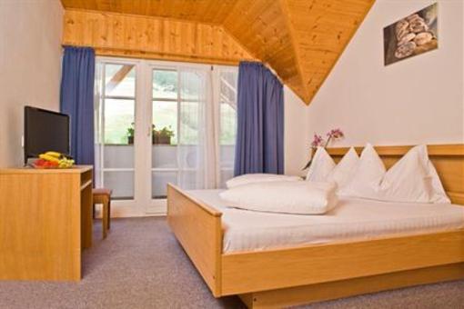 фото отеля Hotel Zum Hasen Terenten