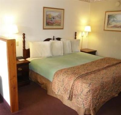 фото отеля Americas Best Value Inn & Suites-Tyler Downtown